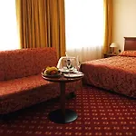 Zvezda Hotel 3*