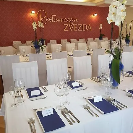 Zvezda Отель